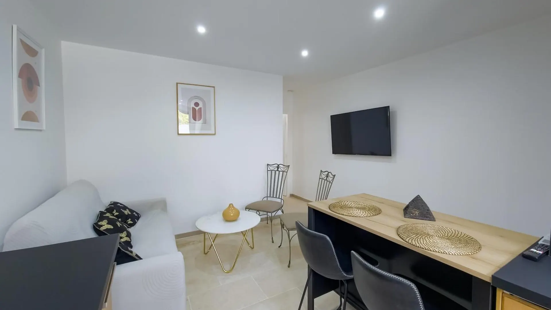 Le Temps Suspendu T2 With Air Conditioning Cavalaire-sur-Mer Apartment